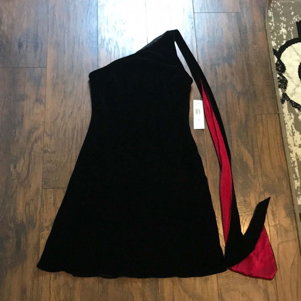 Jones New York Black Velvet One Shoulder Dress